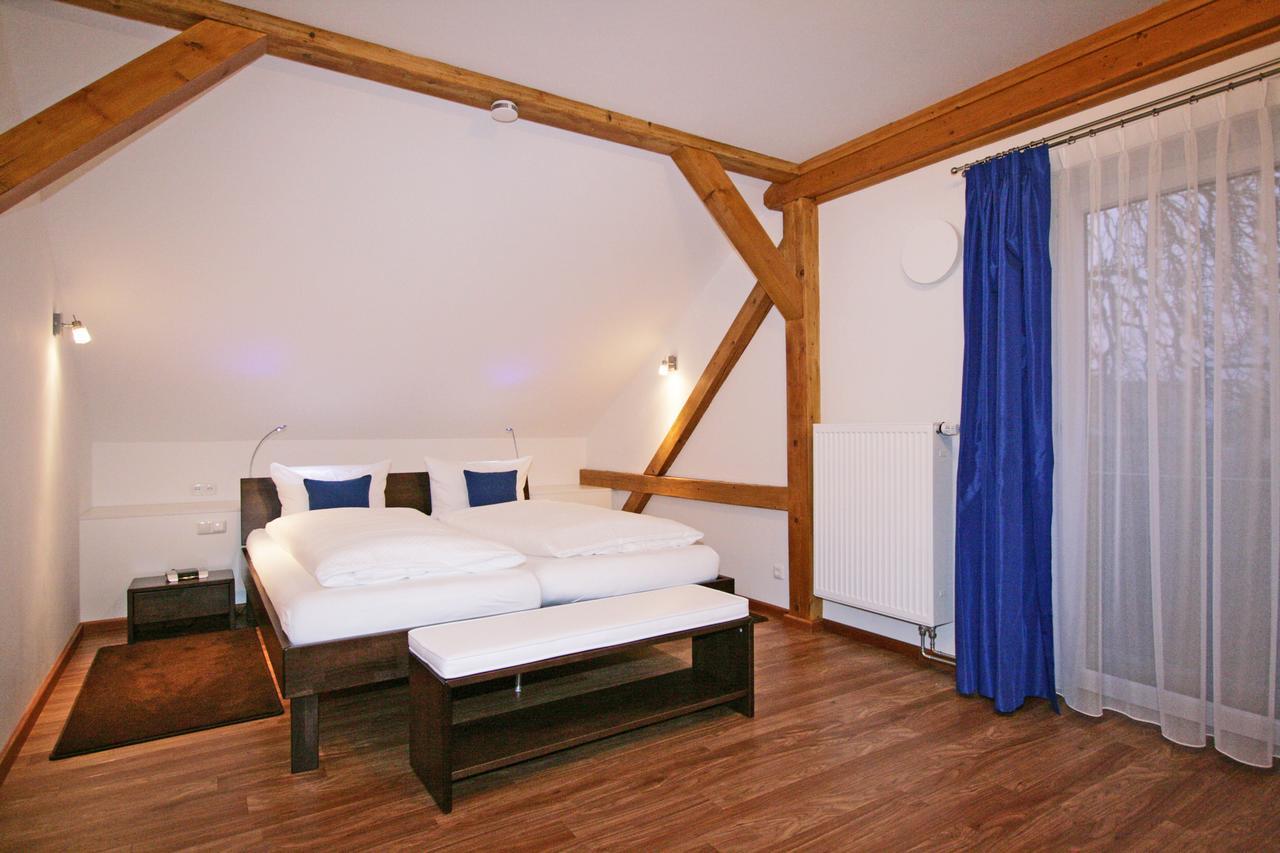 Ferienwohnung Am Kurpark -Wohnung 3,150Qm- Mit Lift 加爾米施-帕滕基興 外观 照片