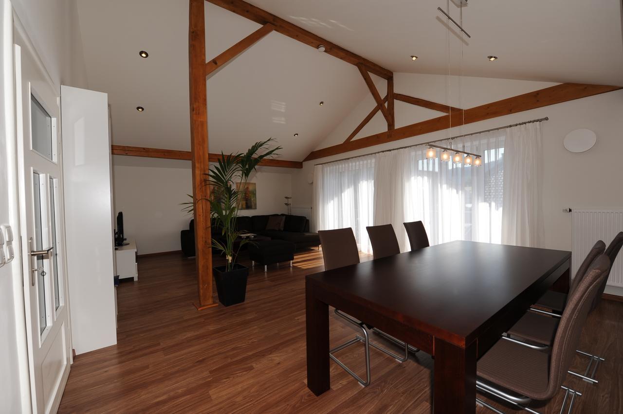 Ferienwohnung Am Kurpark -Wohnung 3,150Qm- Mit Lift 加爾米施-帕滕基興 外观 照片
